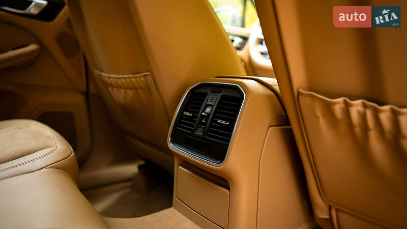 Внедорожник / Кроссовер Porsche Macan 2015 в Львове