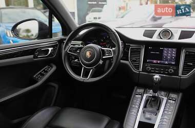 Внедорожник / Кроссовер Porsche Macan 2018 в 