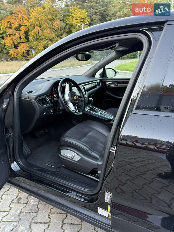 Внедорожник / Кроссовер Porsche Macan 2017 в Львове