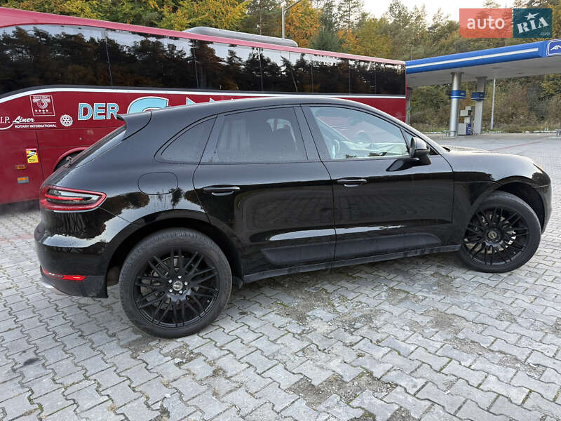 Внедорожник / Кроссовер Porsche Macan 2017 в Львове