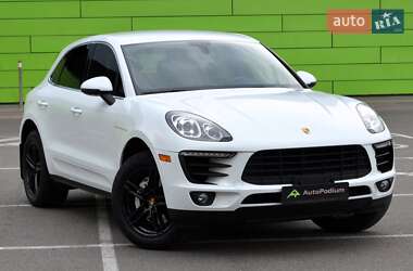 Позашляховик / Кросовер Porsche Macan 2015 в 