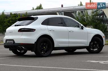 Позашляховик / Кросовер Porsche Macan 2015 в 