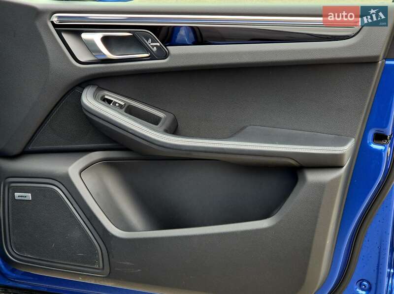 Внедорожник / Кроссовер Porsche Macan 2021 в Харькове