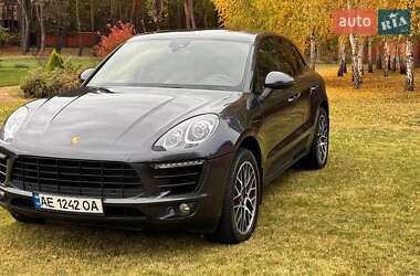 Внедорожник / Кроссовер Porsche Macan 2017 в 