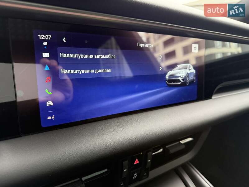 Позашляховик / Кросовер Porsche Macan 2024 в Києві