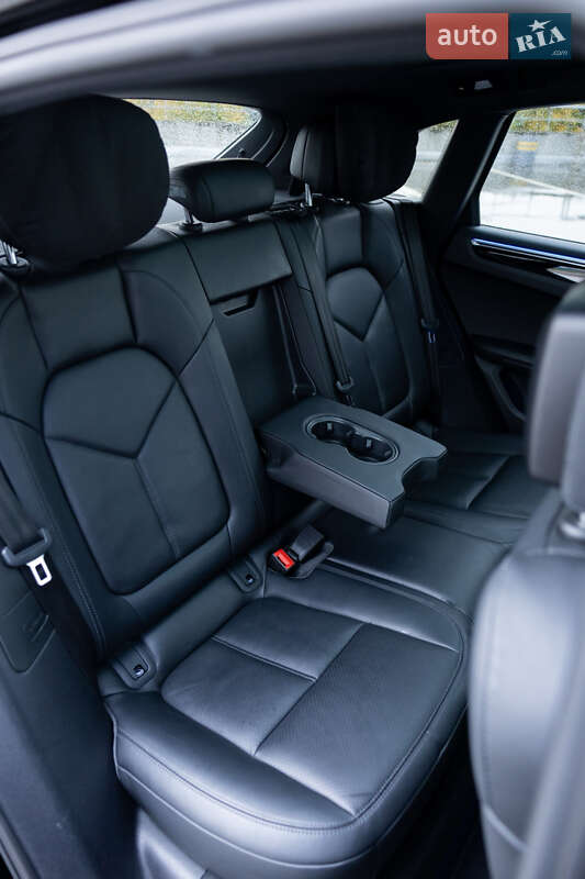 Позашляховик / Кросовер Porsche Macan 2019 в Києві фото 28 Позашляховик / Кросовер Porsche Macan 2019 в Києві