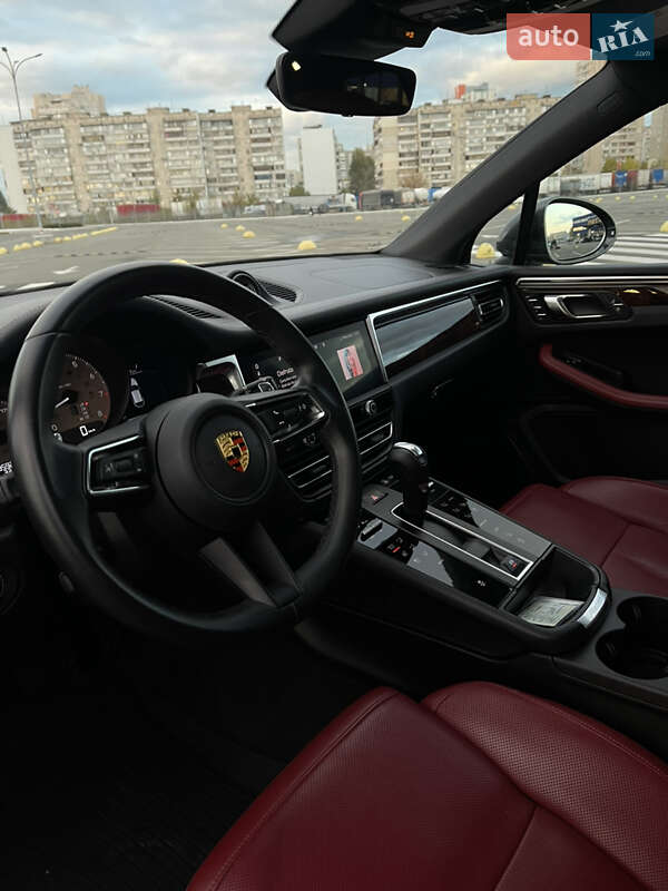 Позашляховик / Кросовер Porsche Macan 2022 в Києві
