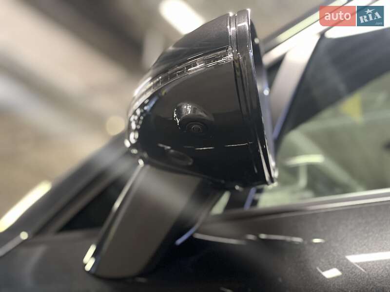 Внедорожник / Кроссовер Porsche Macan 2024 в Киеве