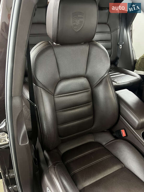 Позашляховик / Кросовер Porsche Macan 2016 в Києві фото 5 Позашляховик / Кросовер Porsche Macan 2016 в Києві