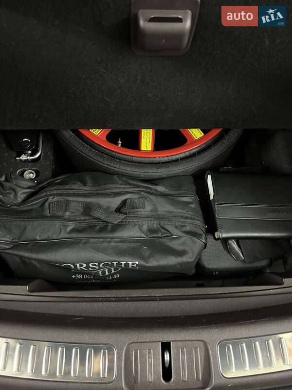 Позашляховик / Кросовер Porsche Macan 2016 в Києві фото 18 Позашляховик / Кросовер Porsche Macan 2016 в Києві