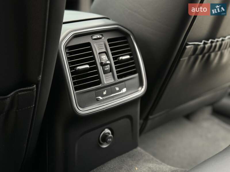 Внедорожник / Кроссовер Porsche Macan 2015 в Днепре