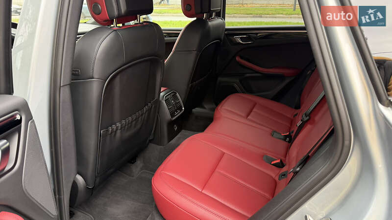 Позашляховик / Кросовер Porsche Macan 2023 в Харкові