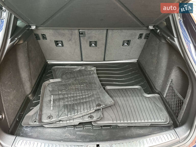 Внедорожник / Кроссовер Porsche Macan 2021 в Киеве фото 22 Внедорожник / Кроссовер Porsche Macan 2021 в Киеве