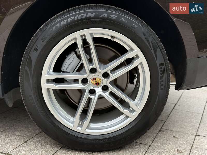 Внедорожник / Кроссовер Porsche Macan 2018 в Жовкве