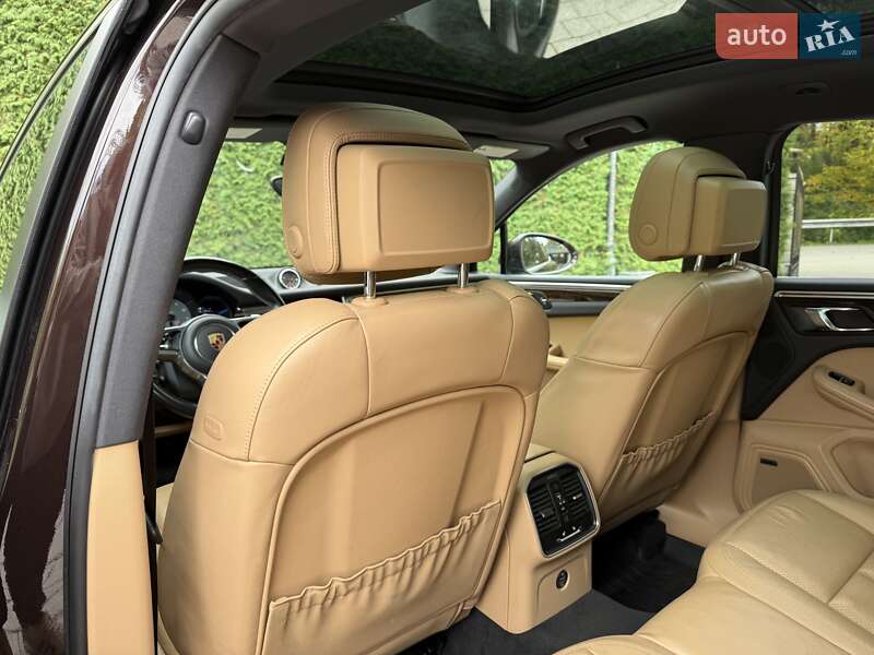 Внедорожник / Кроссовер Porsche Macan 2018 в Жовкве