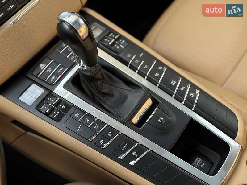 Внедорожник / Кроссовер Porsche Macan 2018 в Жовкве