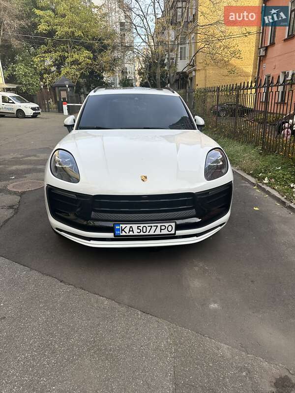 Внедорожник / Кроссовер Porsche Macan 2020 в Киеве