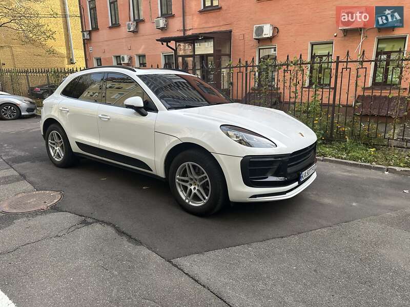 Внедорожник / Кроссовер Porsche Macan 2020 в Киеве
