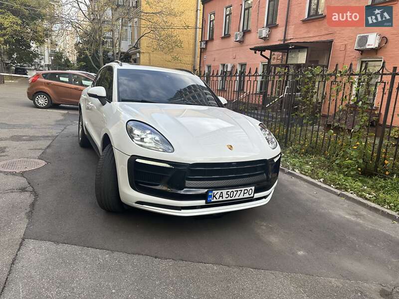 Внедорожник / Кроссовер Porsche Macan 2020 в Киеве