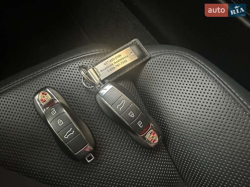 Внедорожник / Кроссовер Porsche Macan 2020 в Киеве