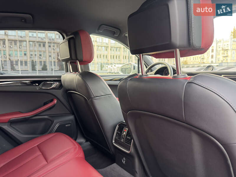 Внедорожник / Кроссовер Porsche Macan 2024 в Киеве фото 30 Внедорожник / Кроссовер Porsche Macan 2024 в Киеве