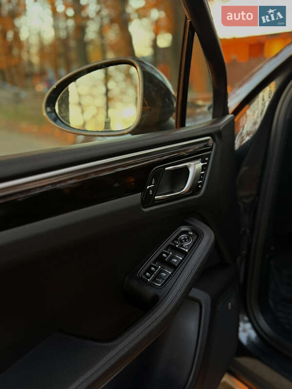 Позашляховик / Кросовер Porsche Macan 2019 в Софіївській Борщагівці