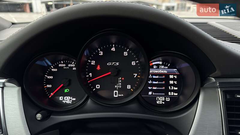 Позашляховик / Кросовер Porsche Macan 2016 в Києві фото 42 Позашляховик / Кросовер Porsche Macan 2016 в Києві