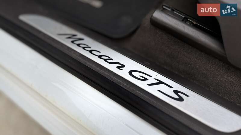 Позашляховик / Кросовер Porsche Macan 2016 в Києві фото 46 Позашляховик / Кросовер Porsche Macan 2016 в Києві