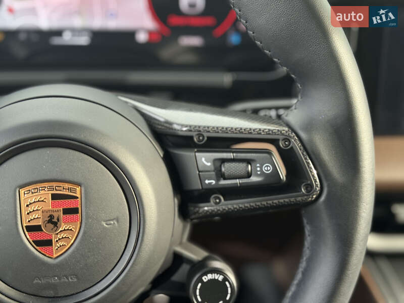 Позашляховик / Кросовер Porsche Macan 2024 в Києві