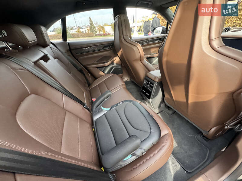 Позашляховик / Кросовер Porsche Macan 2024 в Києві