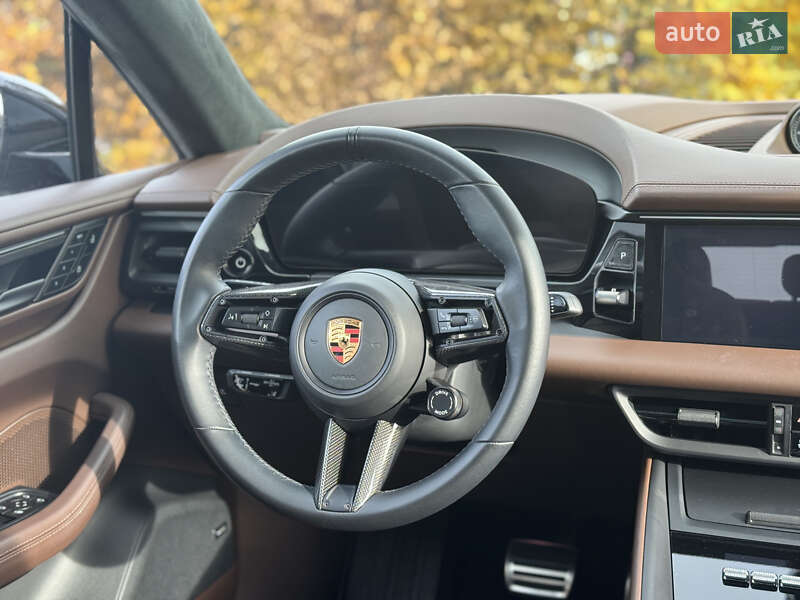 Позашляховик / Кросовер Porsche Macan 2024 в Києві