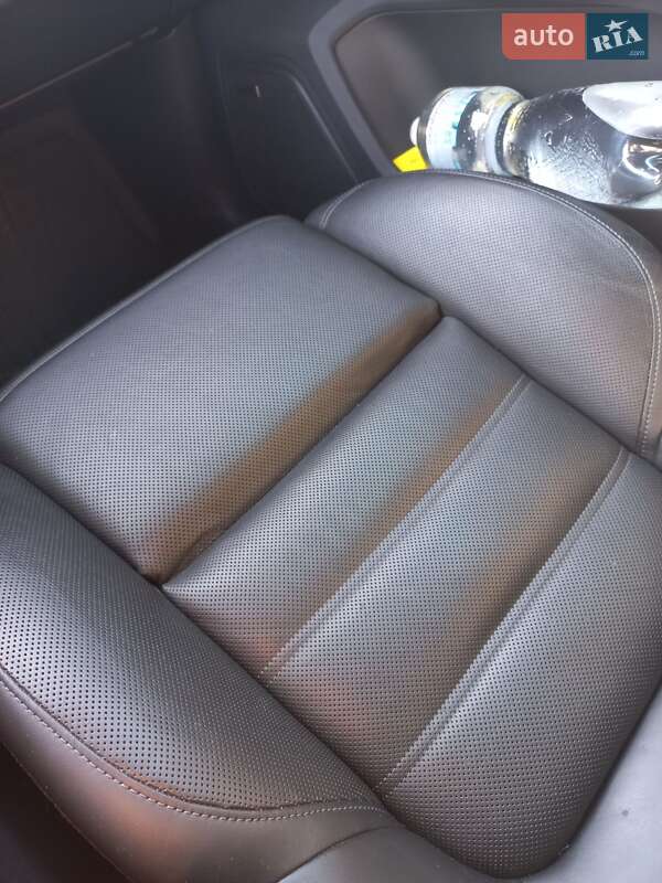 Внедорожник / Кроссовер Porsche Macan 2014 в Запорожье