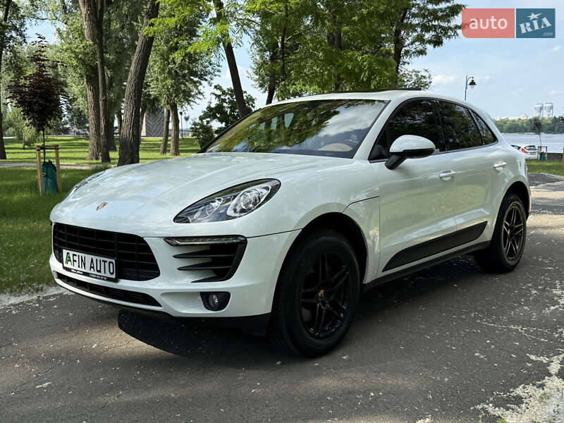Внедорожник / Кроссовер Porsche Macan 2016 в Черкассах