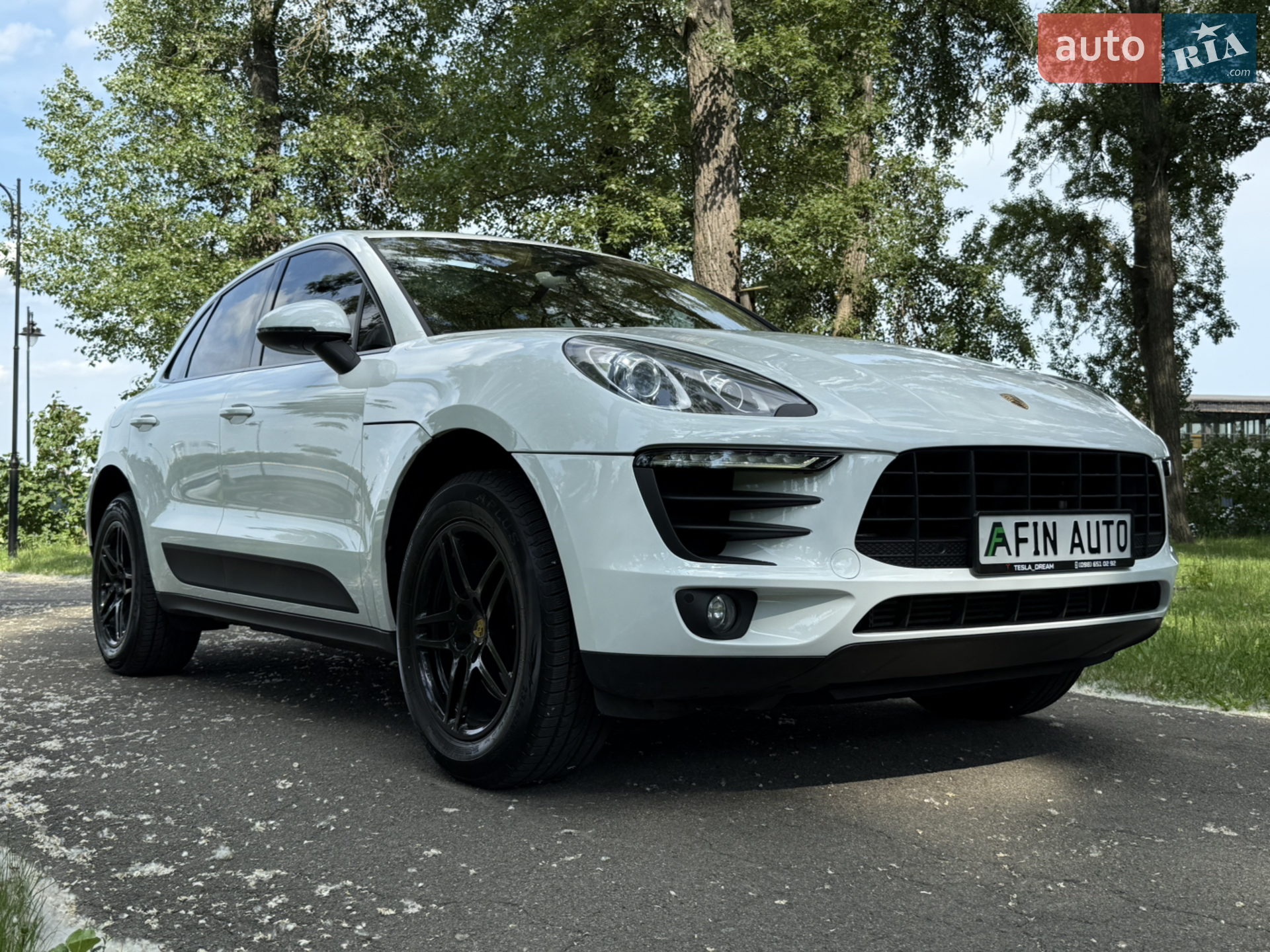 2016 Porsche Macan - мініатюра 10