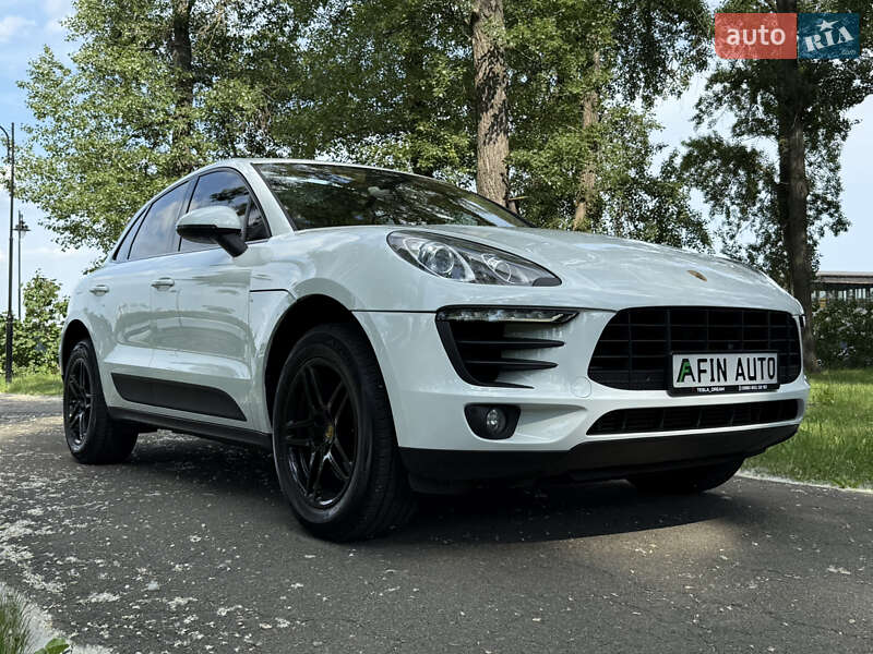 Внедорожник / Кроссовер Porsche Macan 2016 в Черкассах