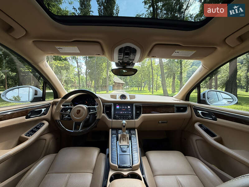 Внедорожник / Кроссовер Porsche Macan 2016 в Черкассах