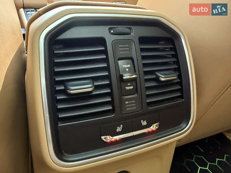 Внедорожник / Кроссовер Porsche Macan 2016 в Черкассах