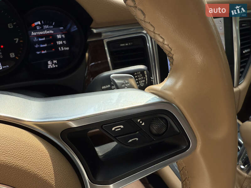 Внедорожник / Кроссовер Porsche Macan 2016 в Черкассах