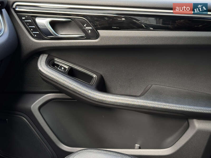 Внедорожник / Кроссовер Porsche Macan 2017 в Киеве фото 27 Внедорожник / Кроссовер Porsche Macan 2017 в Киеве