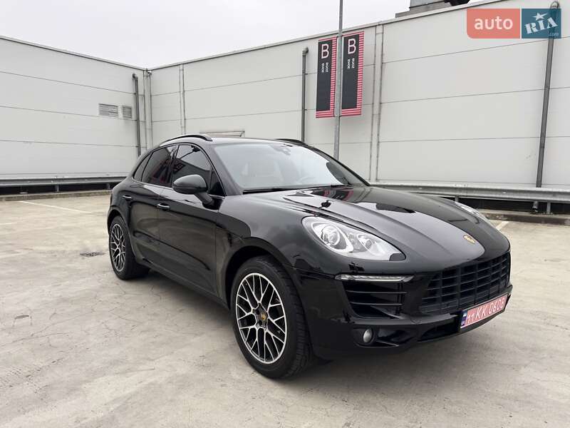 Внедорожник / Кроссовер Porsche Macan 2018 в Киеве