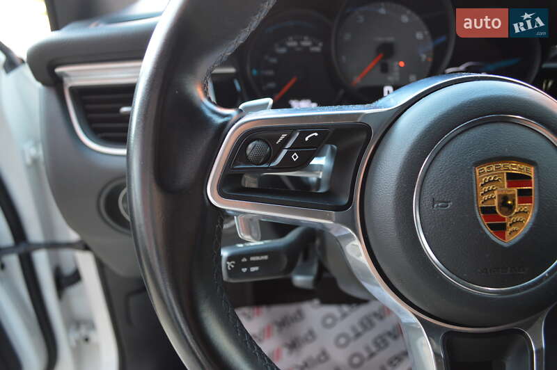 Внедорожник / Кроссовер Porsche Macan 2018 в Львове