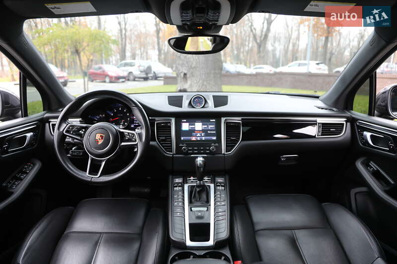 Позашляховик / Кросовер Porsche Macan 2018 в Харкові