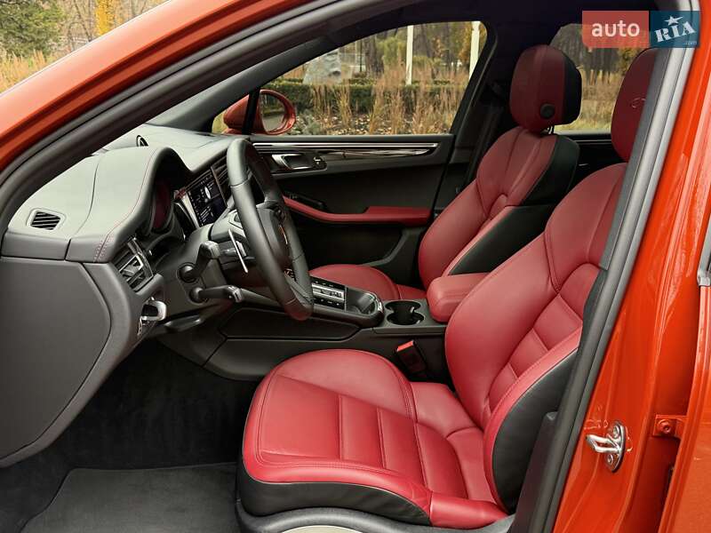 Позашляховик / Кросовер Porsche Macan 2022 в Києві