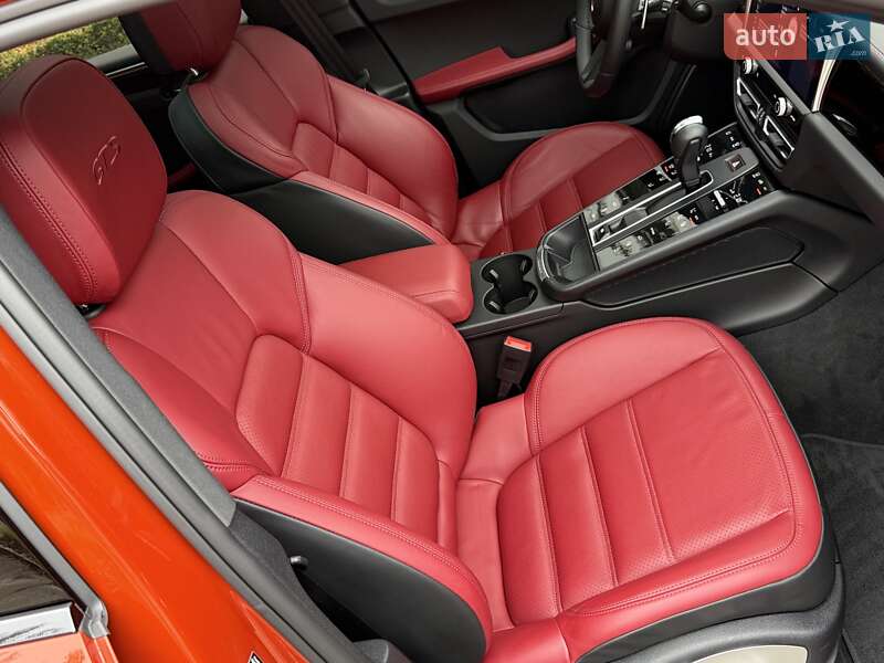 Позашляховик / Кросовер Porsche Macan 2022 в Києві