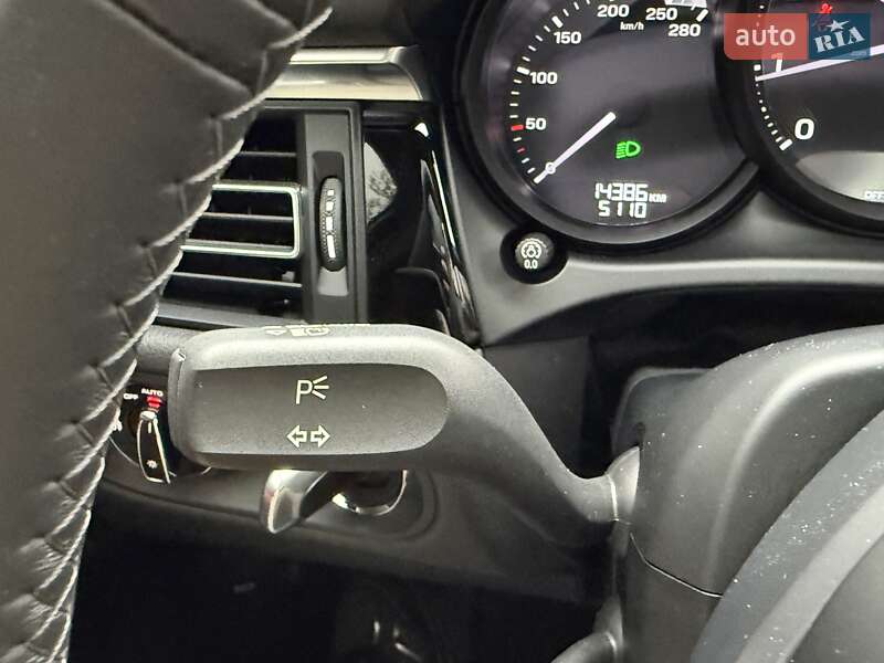 Позашляховик / Кросовер Porsche Macan 2022 в Києві