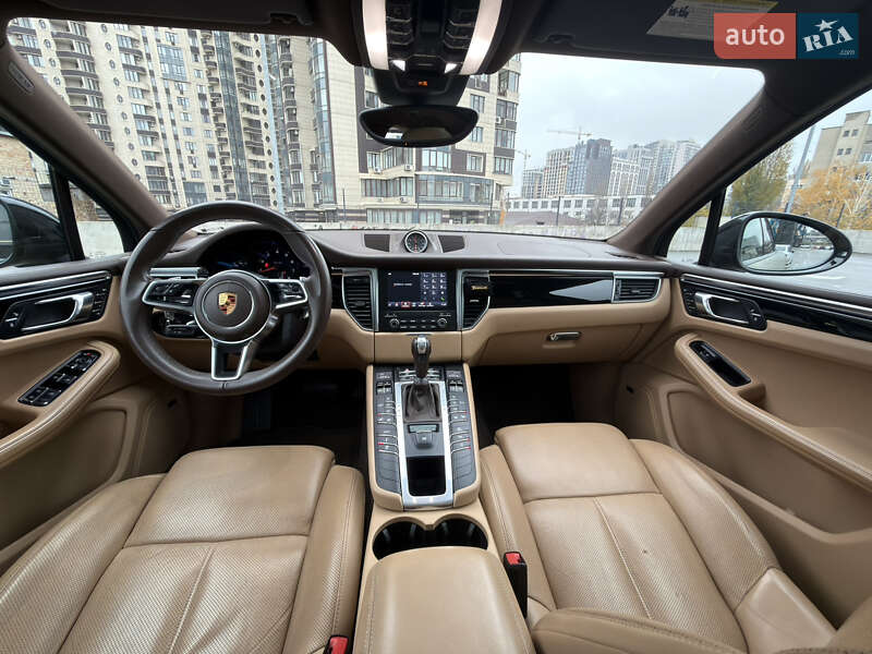 Позашляховик / Кросовер Porsche Macan 2017 в Києві