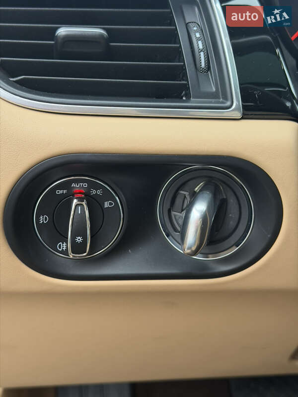 Позашляховик / Кросовер Porsche Macan 2017 в Києві