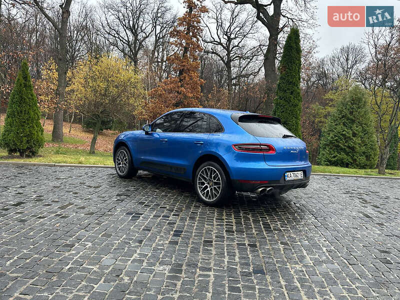 Позашляховик / Кросовер Porsche Macan 2015 в Києві