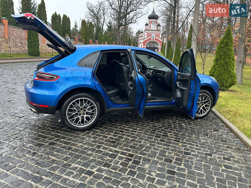 Позашляховик / Кросовер Porsche Macan 2015 в Києві