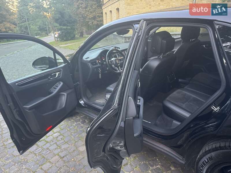 Позашляховик / Кросовер Porsche Macan 2017 в Києві фото 12 Позашляховик / Кросовер Porsche Macan 2017 в Києві